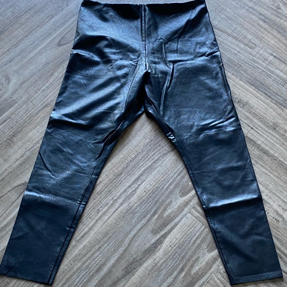 Mario Serrani Ladies' Faux Leather Legging